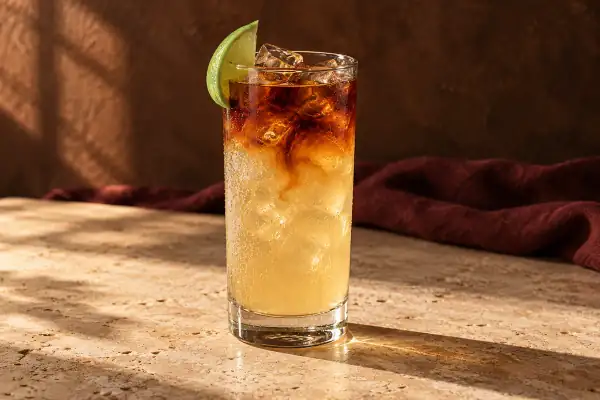 Dark ’n’ Stormy serving suggestion