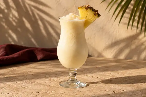 Piña Colada serving suggestion
