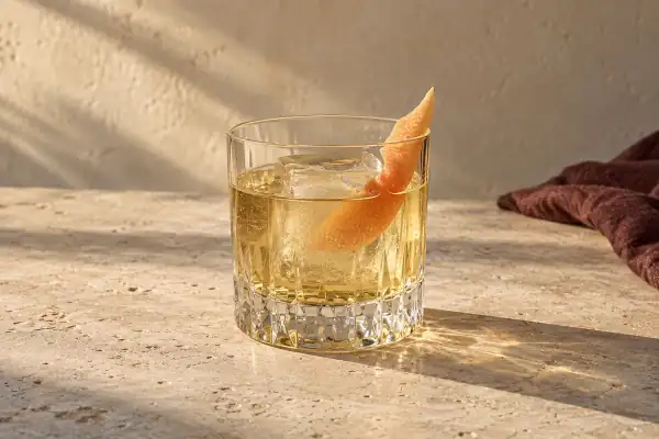 White Negroni serving suggestion